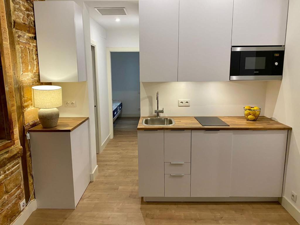 Reina Sofia Museum House Apartment Madrid Ngoại thất bức ảnh